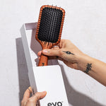 pete iconic paddle brush